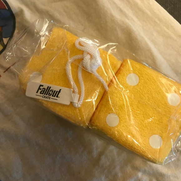 Fallout Bundle - Picture 3 of 6